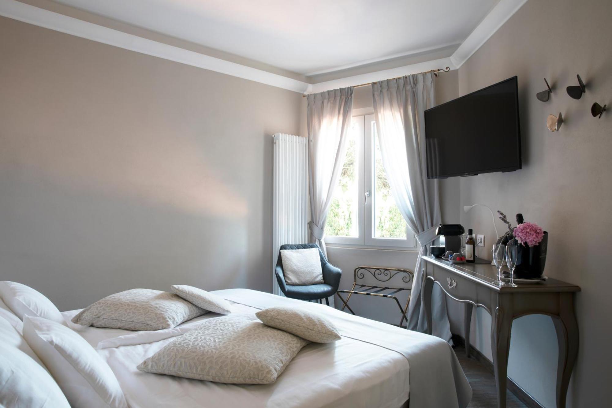 Relais Villa Porta Luino Luaran gambar